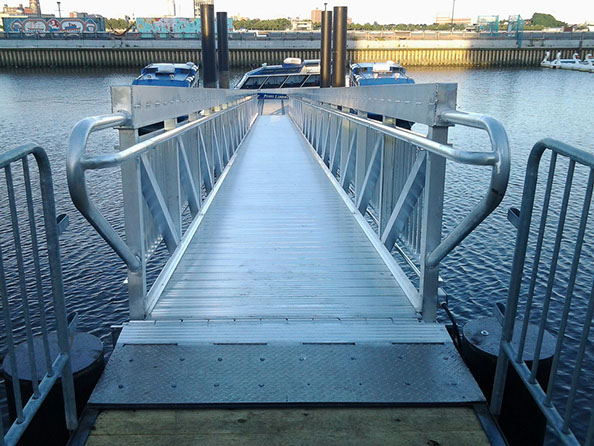Fixed aluminum boat gangway 1.90 meters